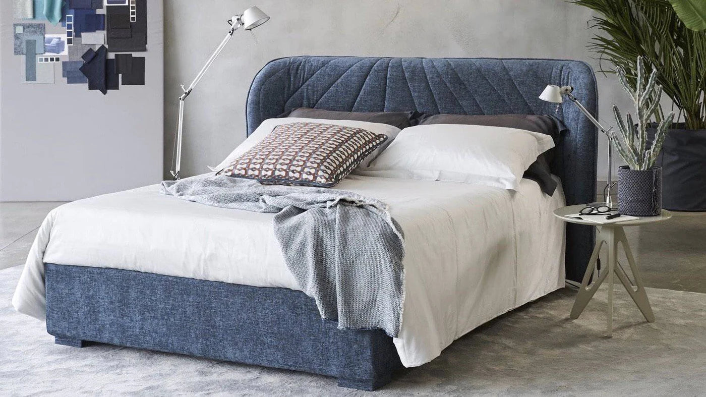 KEEP YOUR BEDROOM CLUTTER FREE: INVEST IN A STORAGE BED