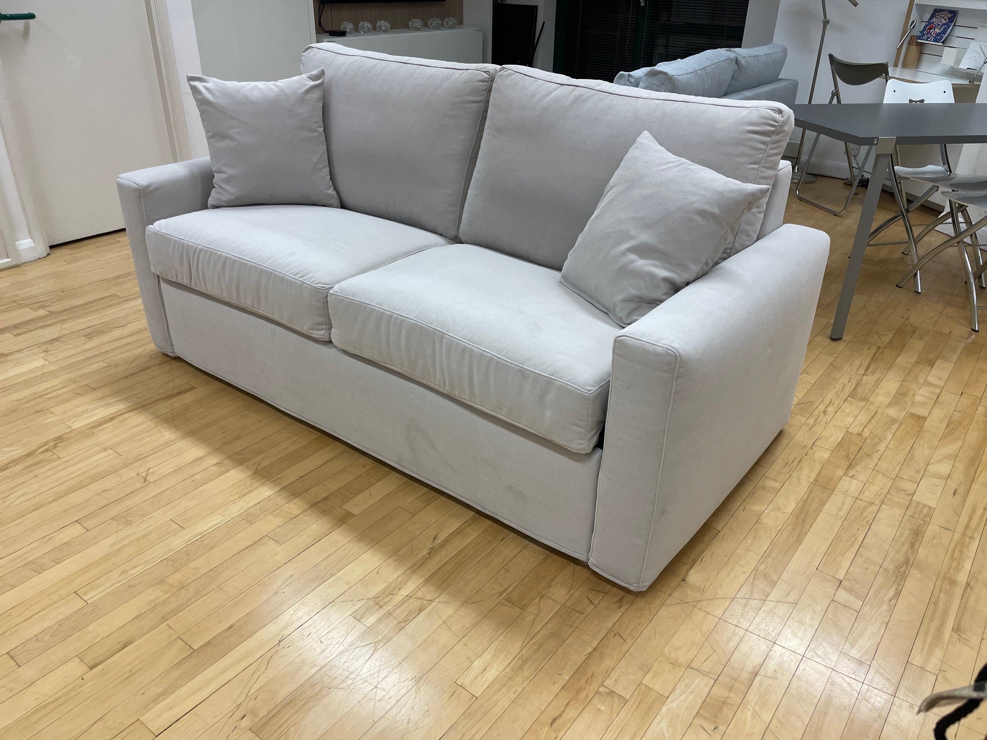 Gemütliches luxuriöses Doppelschlafsofa auf Lager London UK – Bonbon® Furniture