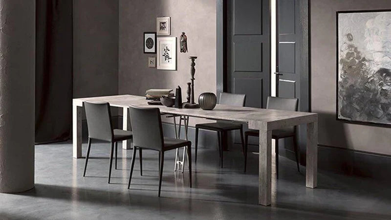 Charlie console expanding table