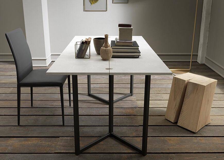 Foxtrot multifunctional console 
