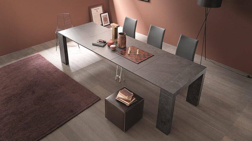 Siera expandable console 