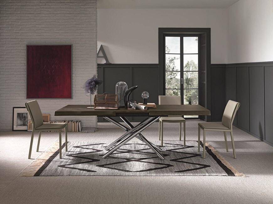Play Square dining table 