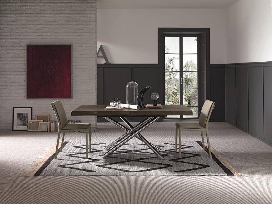 Play Square dining table 