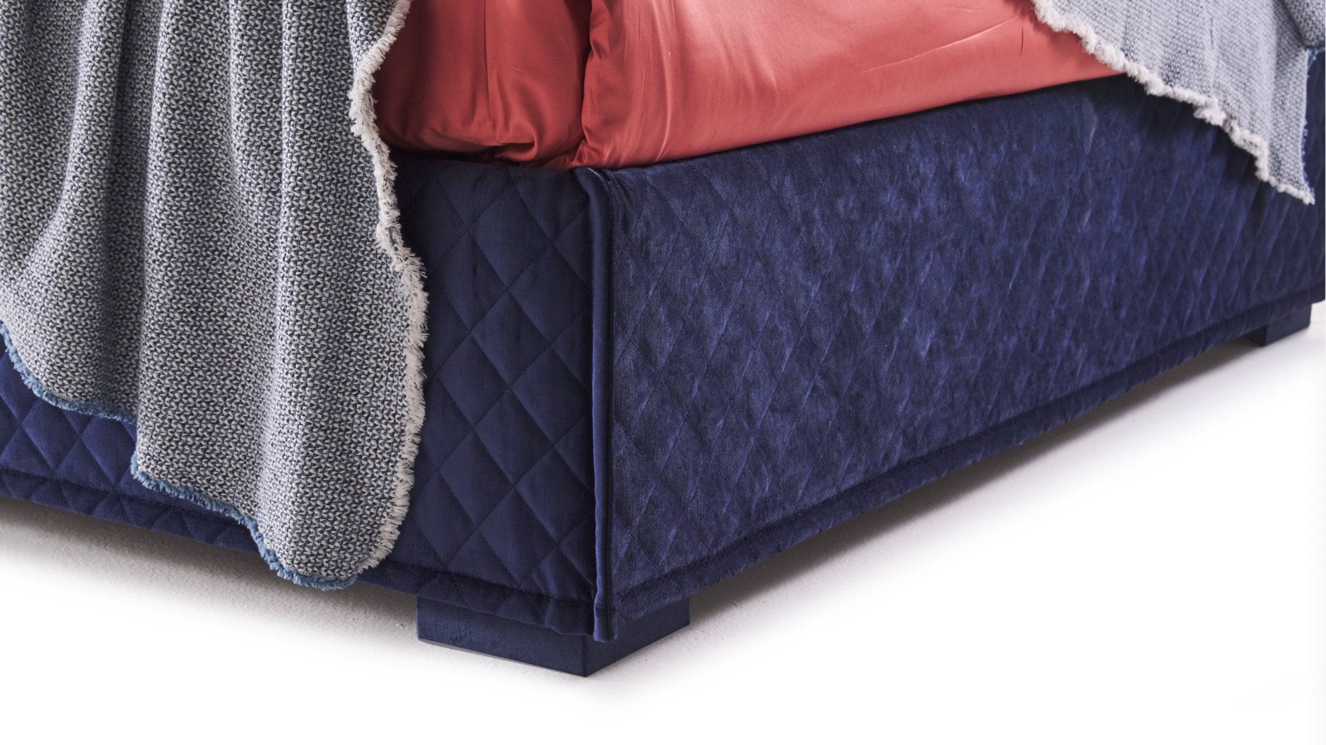 Bahamas storage bed 