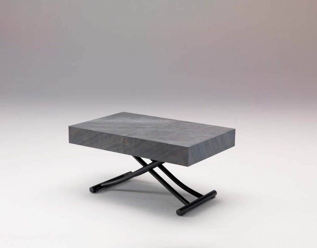Box Legno raising coffee to dining table 