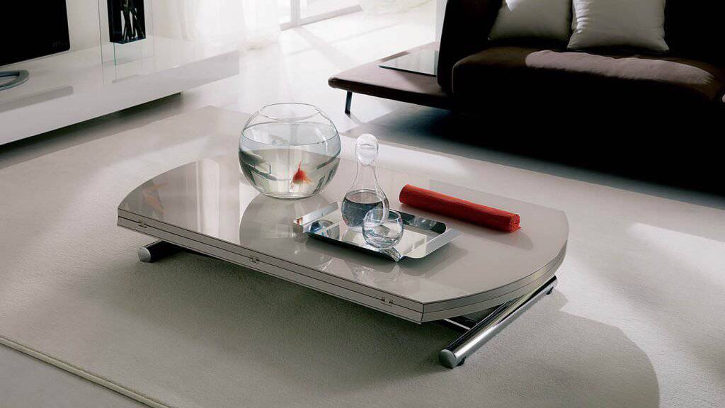 Globe Cr, coffee to dining table 