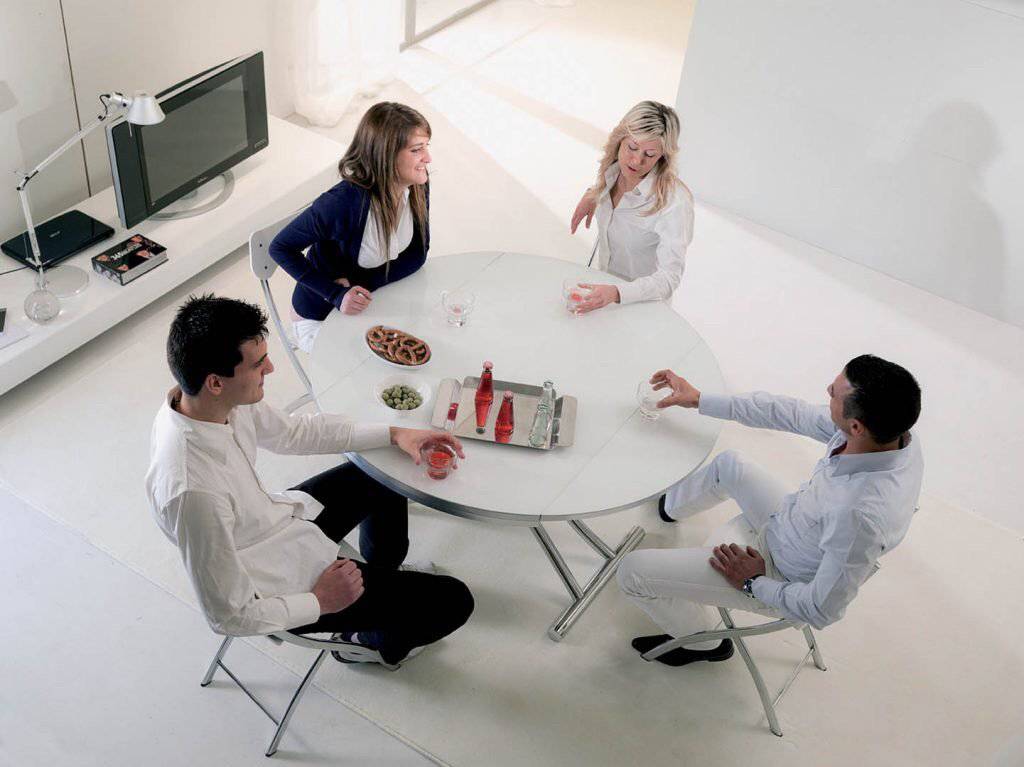 Globe Cr, coffee to dining table 