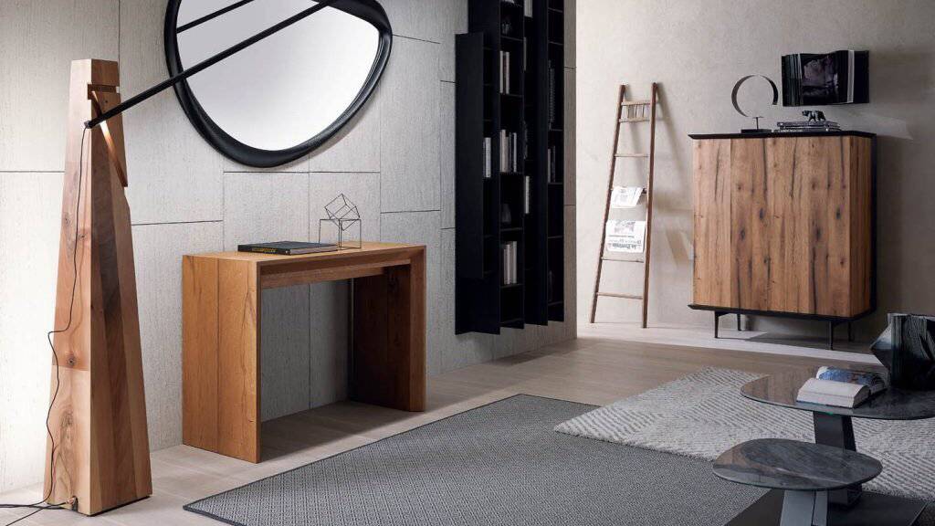 Golia console