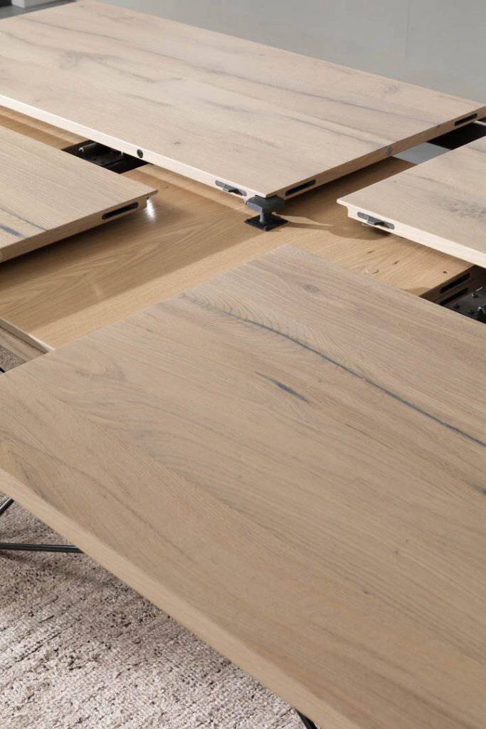 File 8, Extendable dining table 