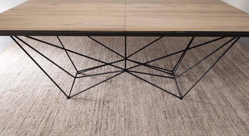 File 8, Extendable dining table 